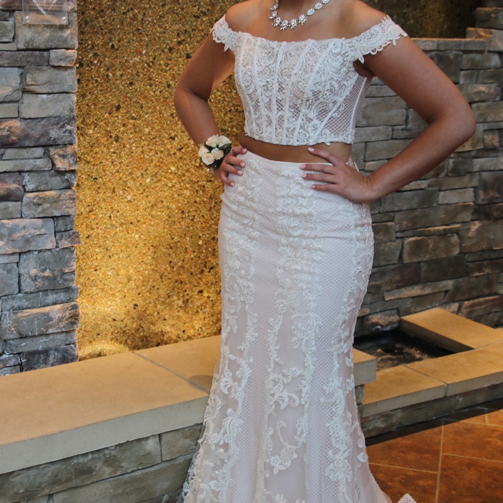 Prom dress